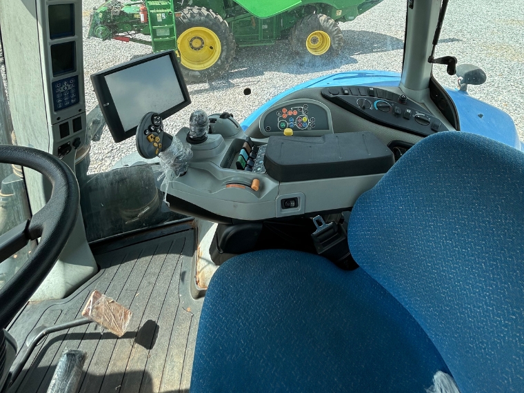 new holland trator t8 355 ano 2015 diesel 1p automatico7