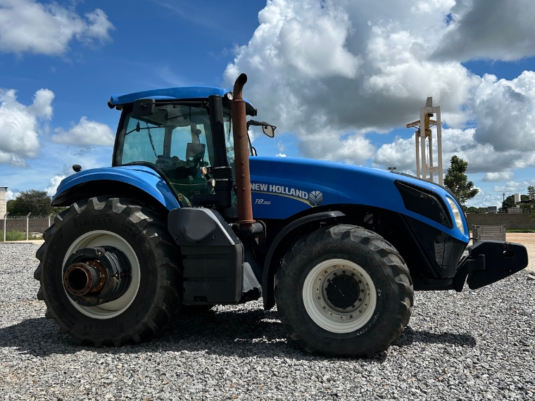 new holland trator t8 355 ano 2015 diesel 1p automatico3