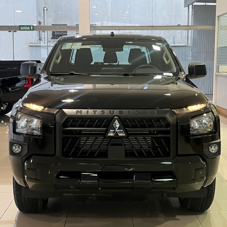 mitsubishi triton 2.4 biturbo diesel cd gls 4x4 automatico 4p 2027