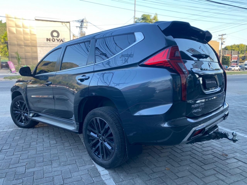 mitsubishi pajero sport 2.4 16v mivec turbo diesel legend awd automatico 4p 2024