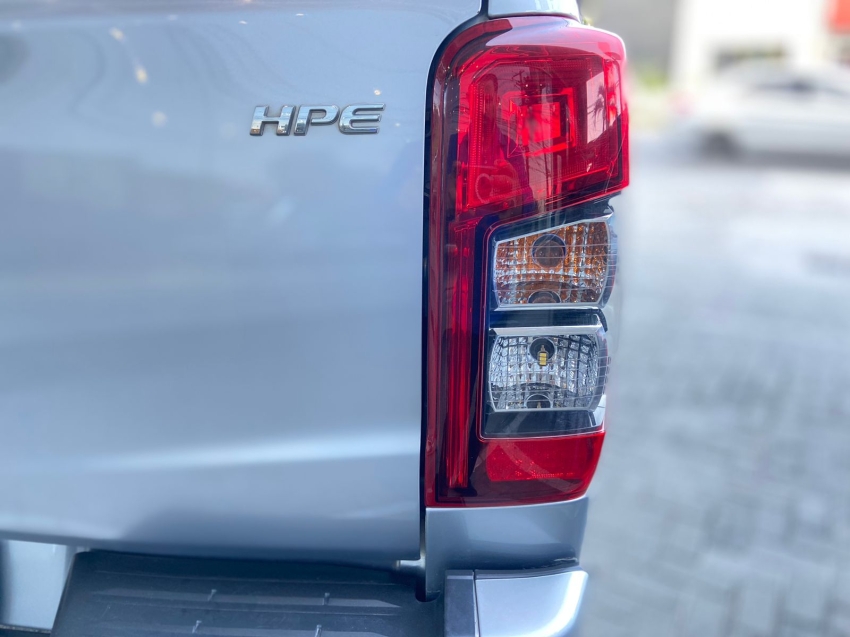mitsubishi l200 triton 2.4 16v turbo diesel sport hpe cd 4p 4x4 automatico 2022