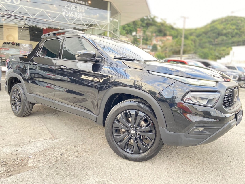 fiat toro 1.3 turbo 270 flex volcano at6 4p automatico 2023