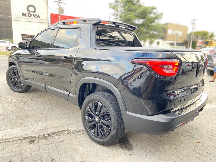 fiat toro 1.3 turbo 270 flex volcano at6 4p automatico 2023