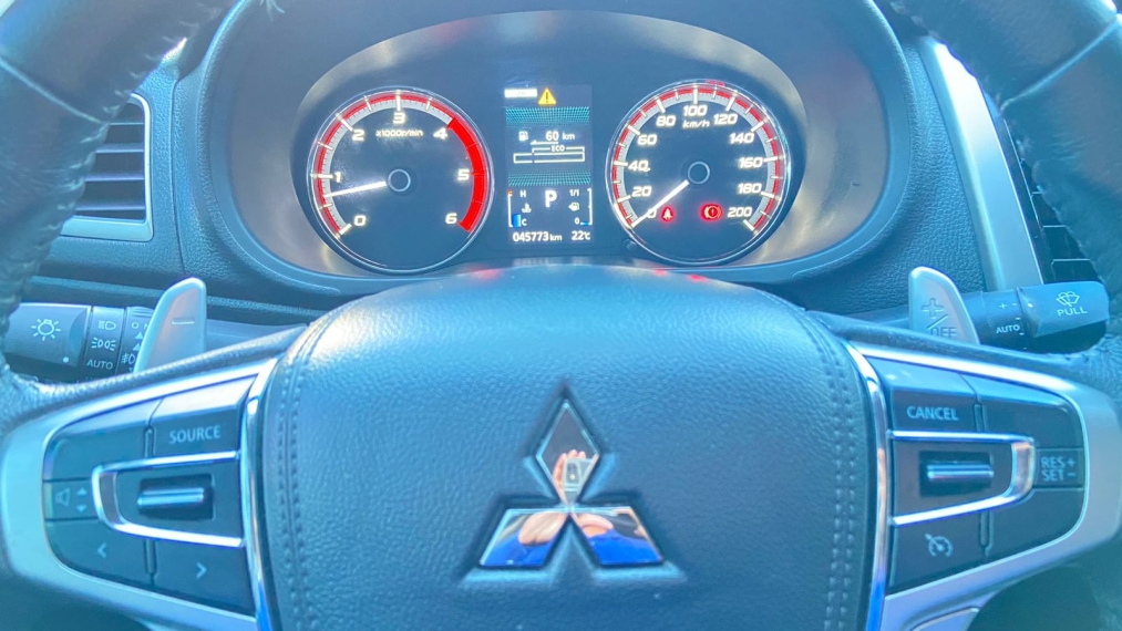 mitsubishi l200 triton 2.4 16v turbo diesel sport hpe cd 4p 4x4 automatico 2024