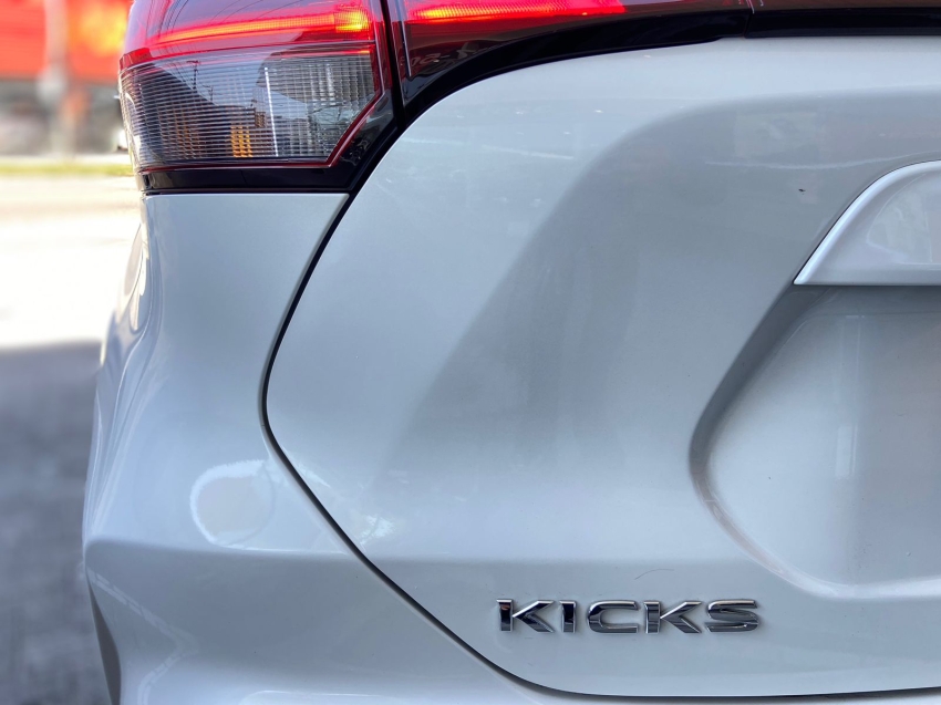 nissan kicks 1.6 16v flexstart exclusive xtronic flex 4p automatico 2022