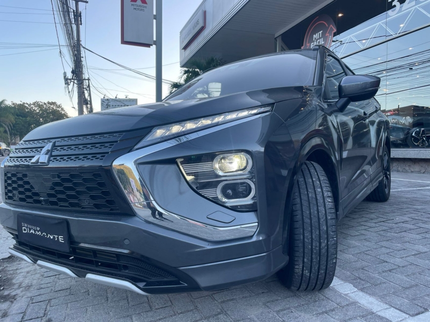 mitsubishi eclipse cross 1.5 mivec turbo gasolina hpe cvt 4p automatico 2025 mitsubishi eclipse cross 1.5 mivec turbo gasolina hpe cvt 4p automatico 2025
