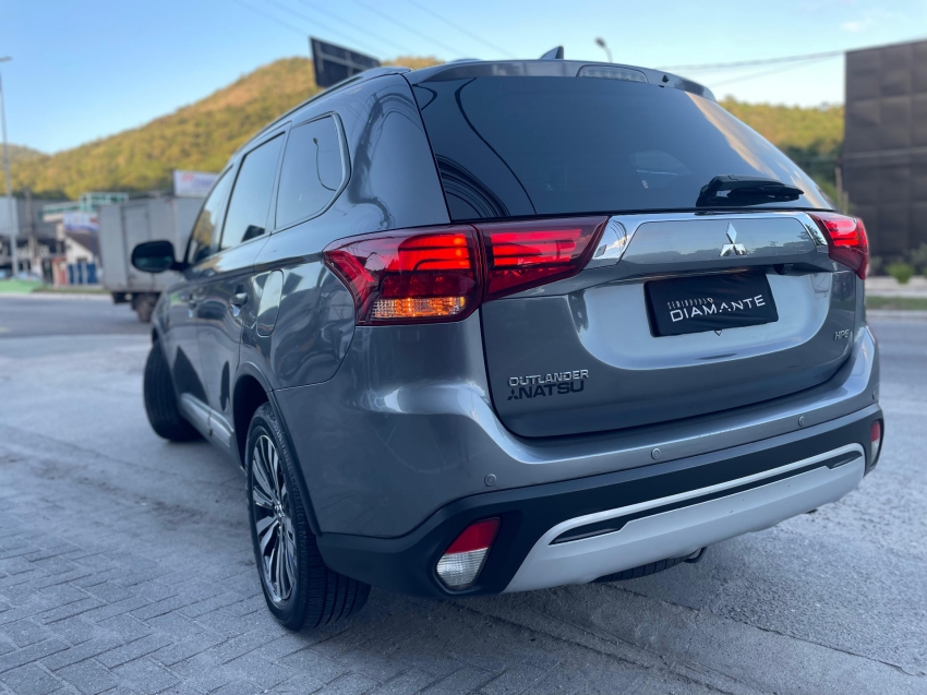 mitsubishi outlander 2.0 mivec gasolina hpe automatico 4p 2019