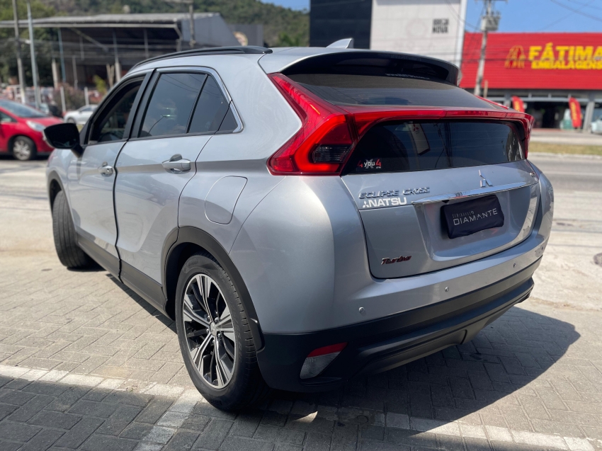 mitsubishi eclipse cross 1.5 mivec turbo gasolina gls cvt 4p automatico 2022