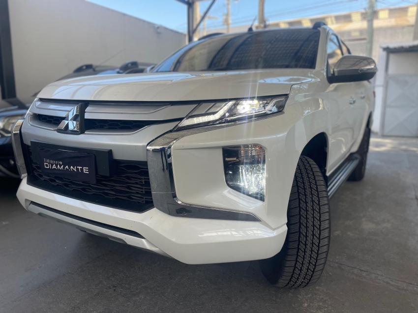 mitsubishi l200 triton 2.4 16v turbo diesel sport hpe cd 4p 4x4 automatico 2024 mitsubishi l200 triton 2.4 16v turbo diesel sport hpe cd 4p 4x4 automatico 2024