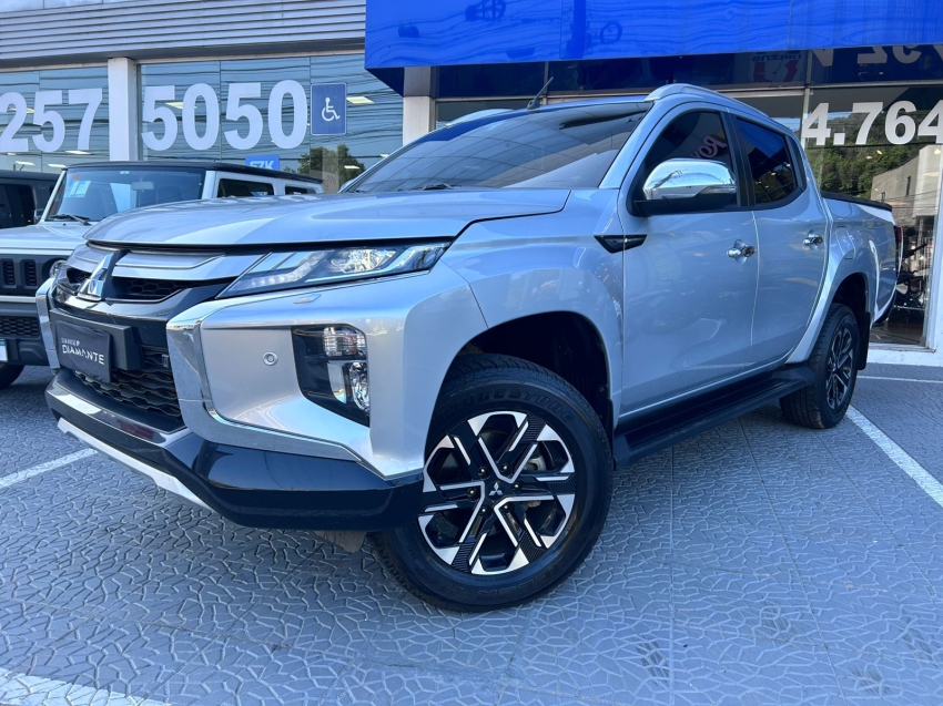 mitsubishi l200 triton 2.4 16v turbo diesel sport hpe-s cd 4p 4x4 automatico 2023