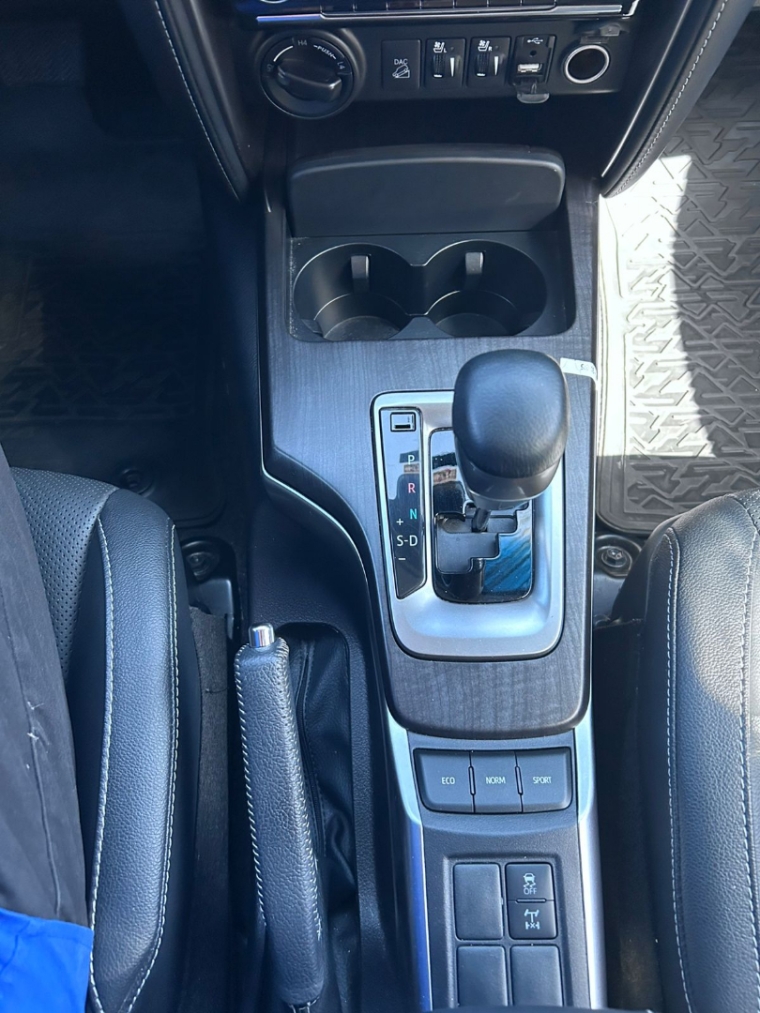 toyota hilux sw4 2.8 d-4d turbo diesel srx 4x4 automatico 4p 20247