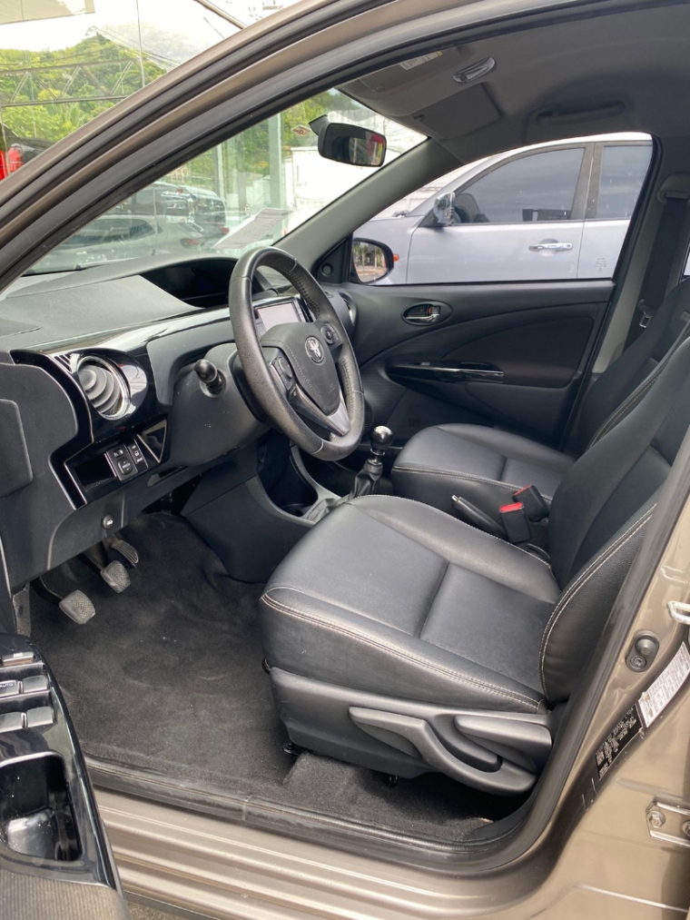 toyota etios cross 1.5 16v flex 4p manual 201710