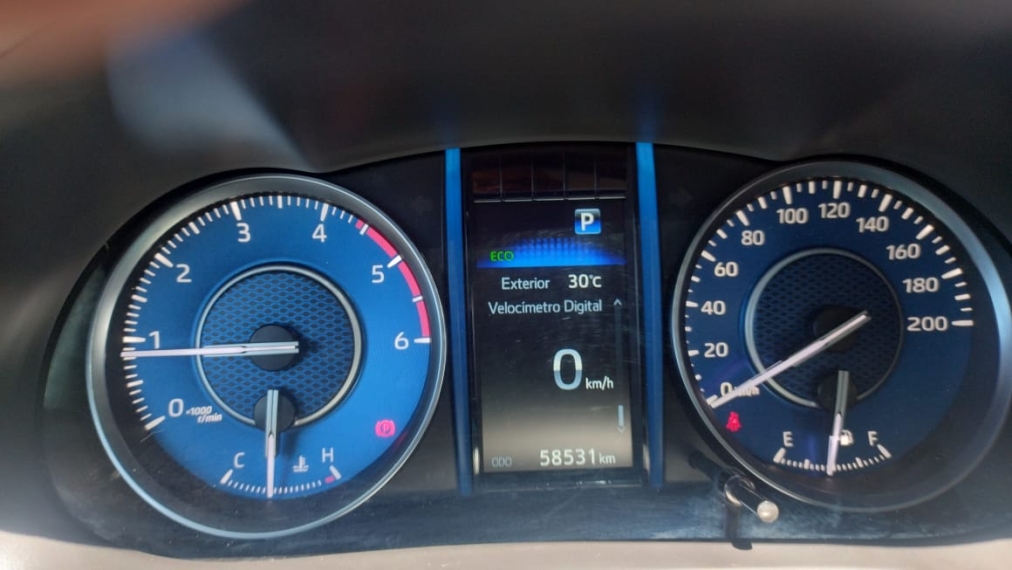 toyota hilux sw4 2.8 d-4d turbo diesel srx 7l 4x4 automatico 4p 20226