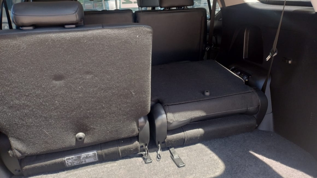 toyota hilux sw4 2.8 d-4d turbo diesel srx 7l 4x4 automatico 4p 202211