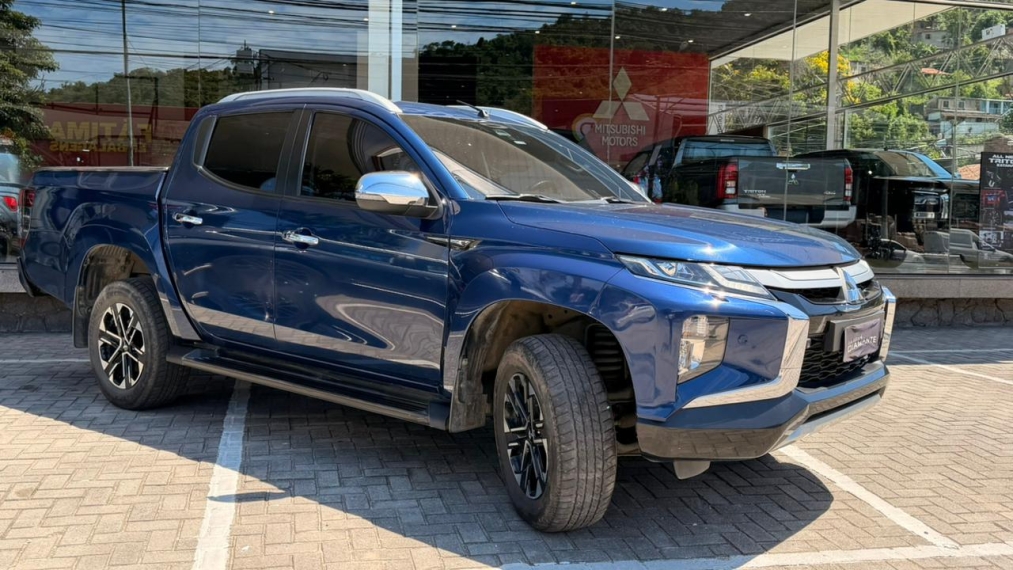 mitsubishi l200 triton 2.4 16v turbo diesel sport hpe-s cd 4p 4x4 automatico 20241