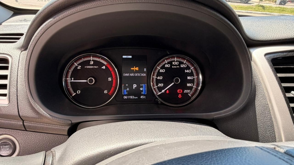 mitsubishi l200 triton 2.4 16v turbo diesel sport hpe-s cd 4p 4x4 automatico 20244