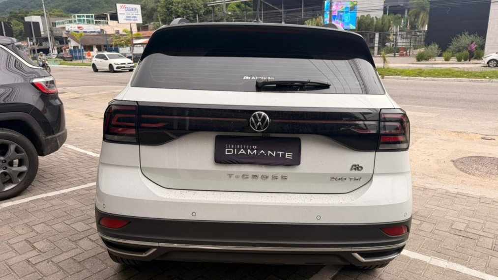 volkswagen t-cross 1.0 200 tsi total flex comfortline automatico 4p 20227