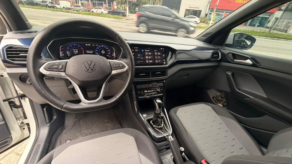 volkswagen t-cross 1.0 200 tsi total flex comfortline automatico 4p 20225