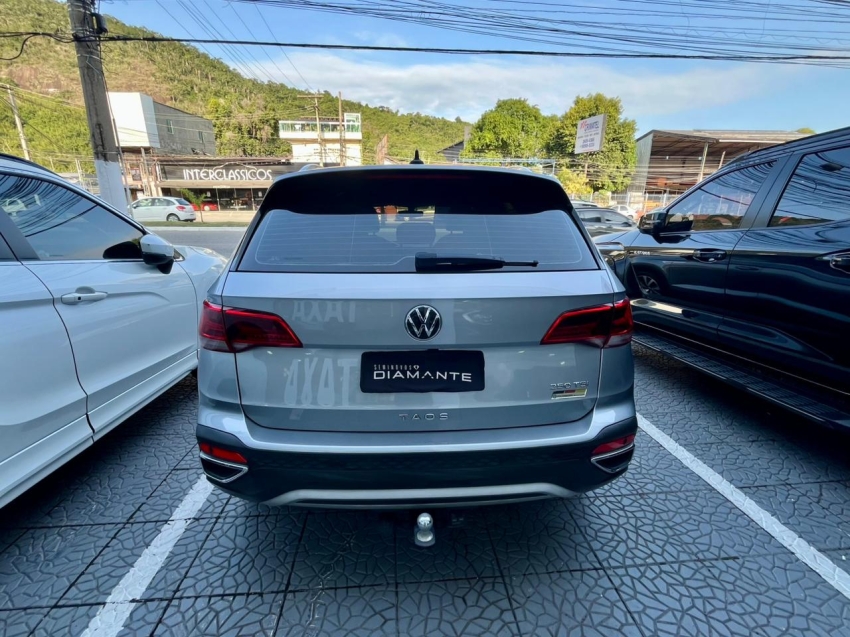volkswagen taos 1.4 250 tsi total flex highline automatico 4p 202211