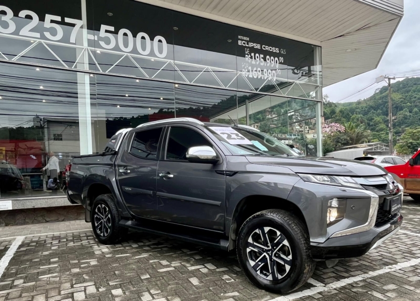 mitsubishi l200 triton 2.4 16v turbo diesel sport hpe cd 4p 4x4 automatico 20233