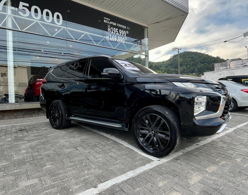 mitsubishi pajero sport 2.4 16v mivec turbo diesel legend black awd automatico 4p 20256