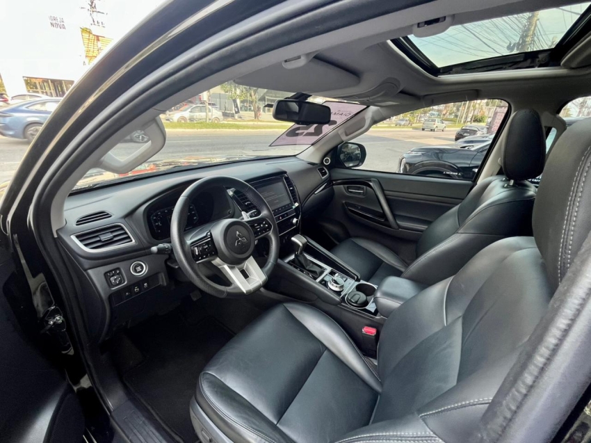 mitsubishi pajero sport 2.4 16v mivec turbo diesel legend black awd automatico 4p 202512