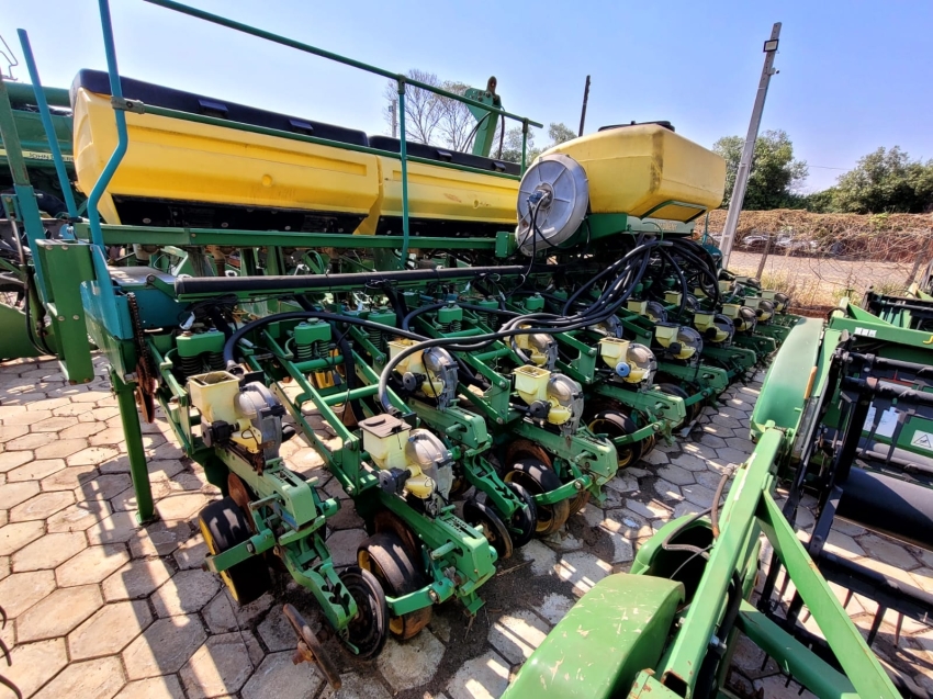 plantadeira john deere 2117