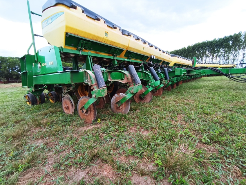 plantadeira john deere 2130