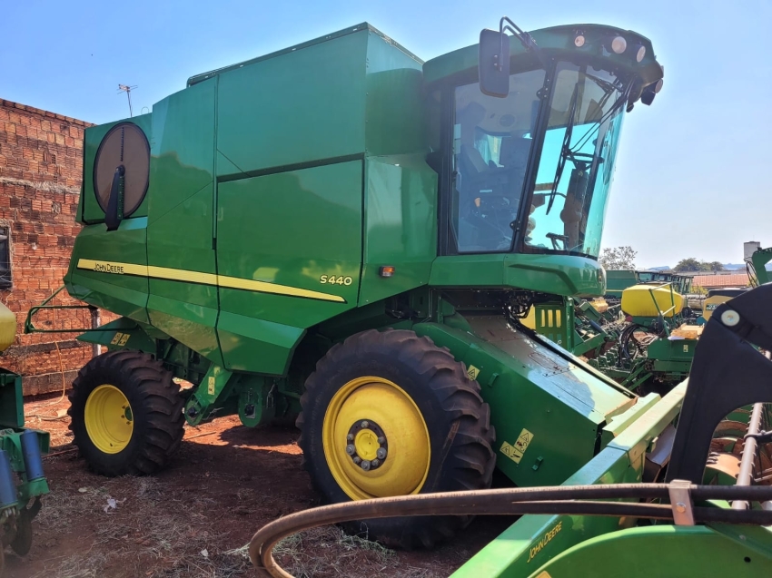 colheitadeira john deere s440