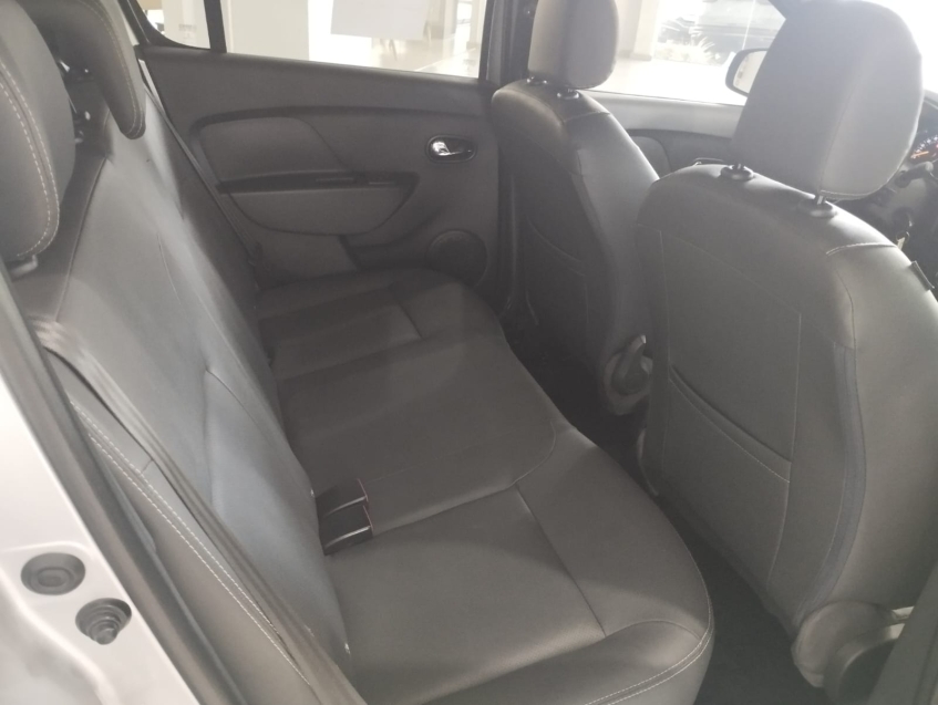renault stepway 1.6 16v sce flex intense x-tronic 4p automatico 2022 renault stepway 1.6 16v sce flex intense x-tronic 4p automatico 2022