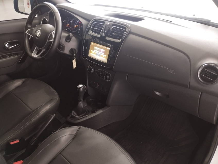 renault stepway 1.6 16v sce flex intense x-tronic 4p automatico 2022 renault stepway 1.6 16v sce flex intense x-tronic 4p automatico 2022