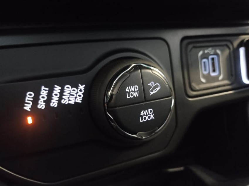 jeep renegade 1.3 t270 turbo flex trailhawk 4x4 at9 4p automatico 202310