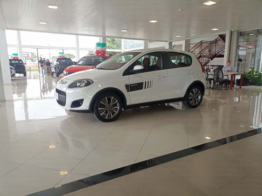 fiat palio 1.6 mpi sporting 16v flex 4p manual 2016