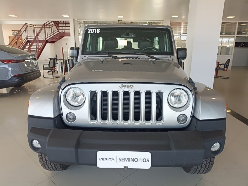 jeep wrangler 3.6 unlimited sahara 4x4 v6 gasolina 4p automatico 2.0 20182