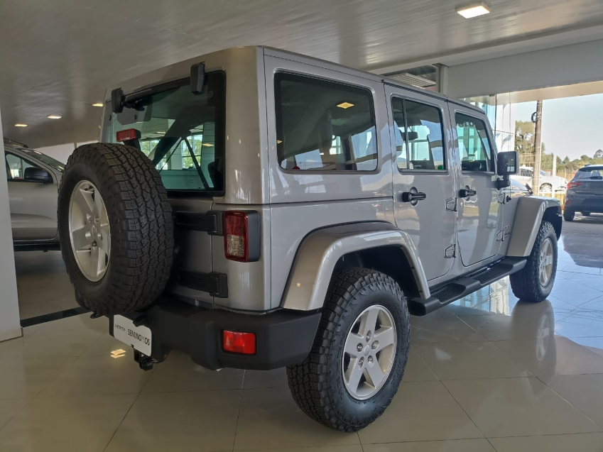 jeep wrangler 3.6 unlimited sahara 4x4 v6 gasolina 4p automatico 2.0 20183