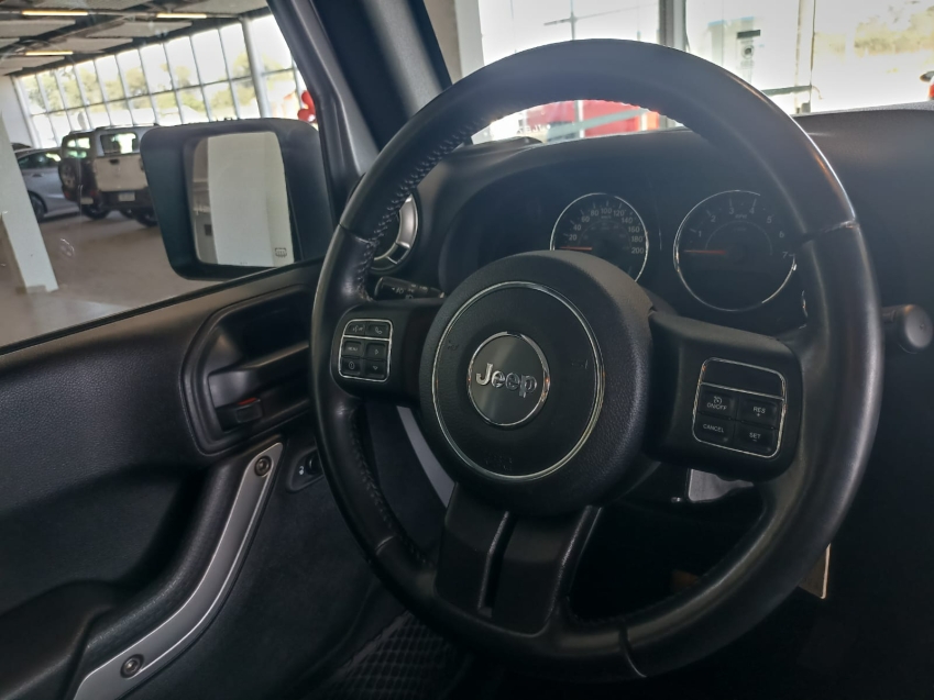 jeep wrangler 3.6 unlimited sahara 4x4 v6 gasolina 4p automatico 2.0 201813