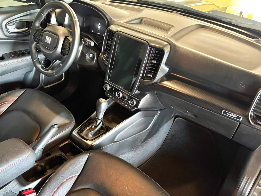 fiat toro 2.0 16v turbo diesel ultra 4wd at9 4p automatico 20235