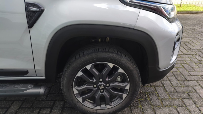 fiat strada 1.0 turbo 200 flex ultra cd cvt 4p automatico 202615