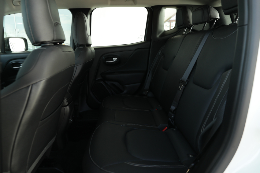 JEEP RENEGADE 1.3 T270 TURBO FLEX LONGITUDE AT6 21