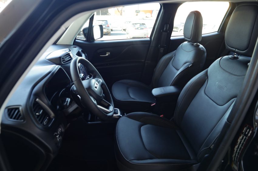 JEEP RENEGADE 1.3 T270 TURBO FLEX SAHARA AT6 18