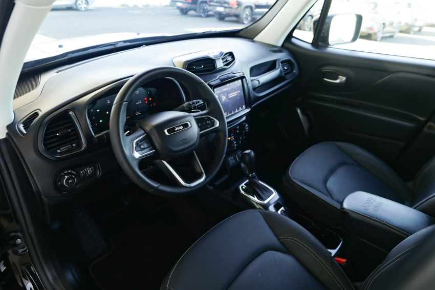 JEEP RENEGADE 1.3 T270 TURBO FLEX SAHARA AT6 19