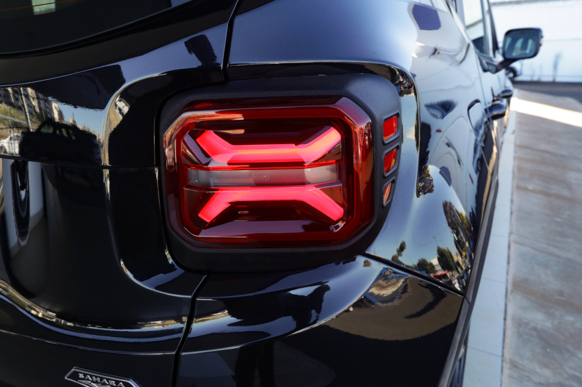 JEEP RENEGADE 1.3 T270 TURBO FLEX SAHARA AT6 9