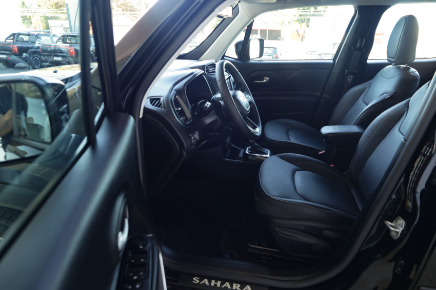 JEEP RENEGADE 1.3 T270 TURBO FLEX SAHARA AT6 17