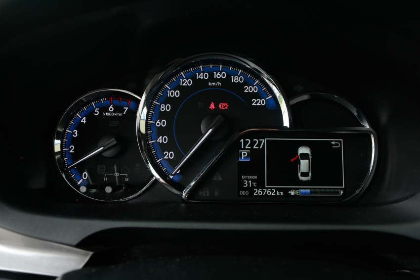 Toyota YARIS 1.5 16V FLEX SEDAN XS MULTIDRIVE 13