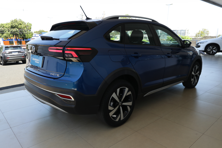 Volkswagen NIVUS 1.0 200 TSI TOTAL FLEX HIGHLINE AUTOMÁTICO 11