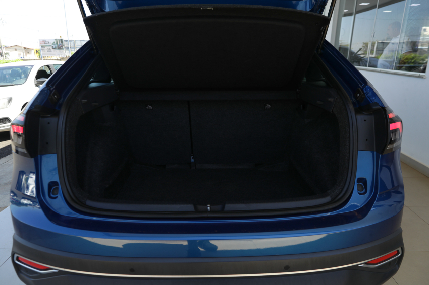 Volkswagen NIVUS 1.0 200 TSI TOTAL FLEX HIGHLINE AUTOMÁTICO 10