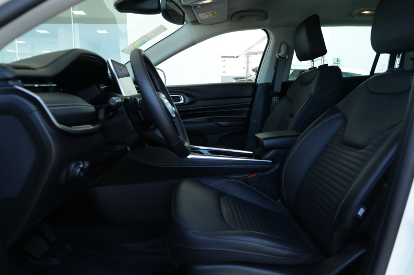 JEEP COMMANDER 1.3 T270 TURBO FLEX LIMITED AT6 20