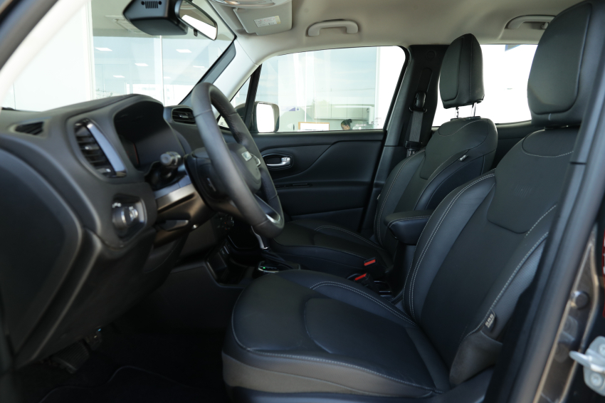 JEEP RENEGADE 1.3 T270 TURBO FLEX LONGITUDE AT6 19