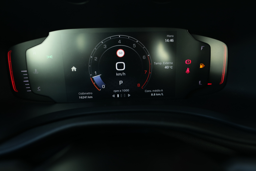 JEEP RENEGADE 1.3 T270 TURBO FLEX LONGITUDE AT6 11