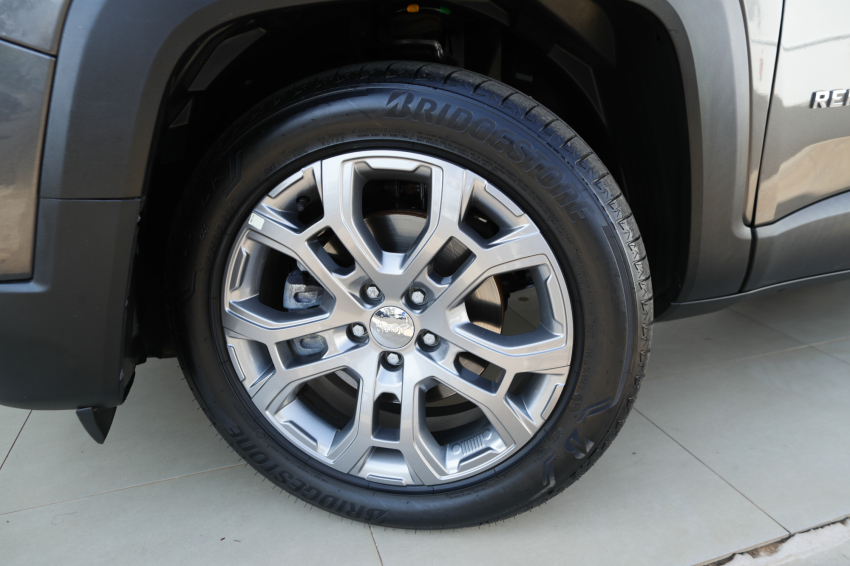 JEEP RENEGADE 1.3 T270 TURBO FLEX LONGITUDE AT6 2